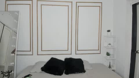 Cristina online show from 12.14.25