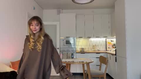 Snapshot of kristyspiritedaway chatting on 10.02.25 Kristy Nip slip shady Best model on CB online show from 10.02.25