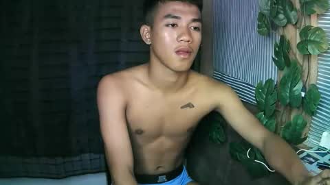 kritthanarkorn online show from 10.18.25