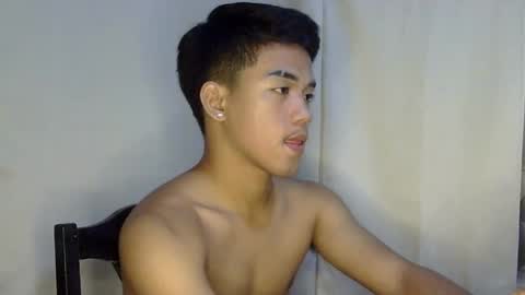 Snapshot of kritthanarkorn chatting on 04.23.26 kritthanarkorn online show from 04.23.26