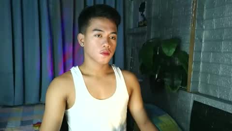Snapshot of kritthanarkorn chatting on 05.17.26 kritthanarkorn online show from 05.17.26