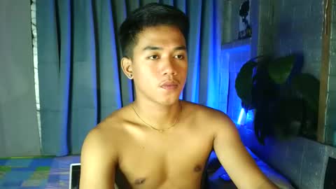 Snapshot of kritthanarkorn chatting on 05.19.26 kritthanarkorn online show from 05.19.26