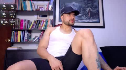 Snapshot of kroy_wood chatting on 01.15.25 Kroy Wood online show from 01.15.25