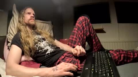 Snapshot of krullz123 chatting on 01.15.26 Krullz online show from 01.15.26