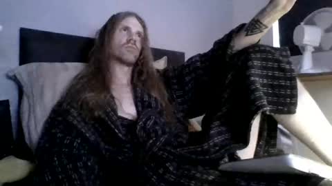Snapshot of krullz123 chatting on 06.15.26 Krullz online show from 06.15.26