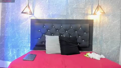 Kystal Taylor online show from 11.14.25