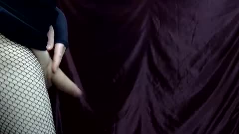 Krystalkummingss online show from 11.15.25