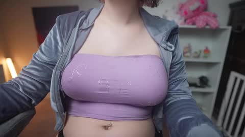 Snapshot of krystalsyxx chatting on 02.25.25 Krystal Syx online show from 02.25.25