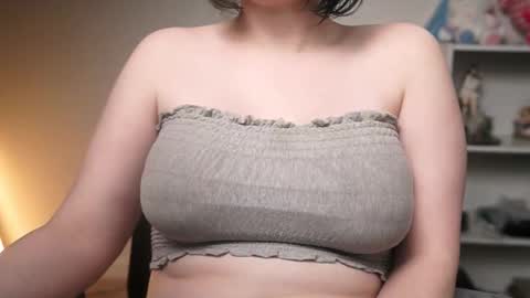 Snapshot of krystalsyxx chatting on 03.01.26 Krystal Syx online show from 03.01.26