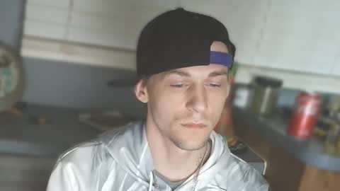 Snapshot of krytiar1992 chatting on 11.12.25 krytiar1992 online show from 11.12.25