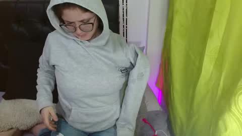 kryystaladams online show from 10.13.25