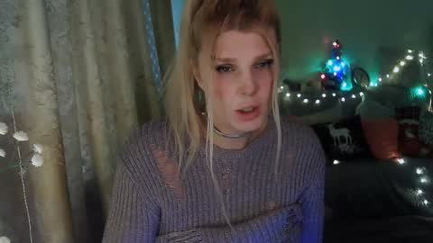 Snapshot of kudesnizza chatting on 12.04.24 Annika MTF ts post -op online show from 12.04.24