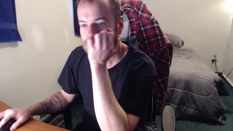 Snapshot of kuggy570 chatting on 12.25.24 Kuggy online show from 12.25.24