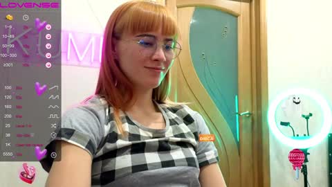 Snapshot of kumisgo chatting on 12.15.24 kumisgo online show from 12.15.24