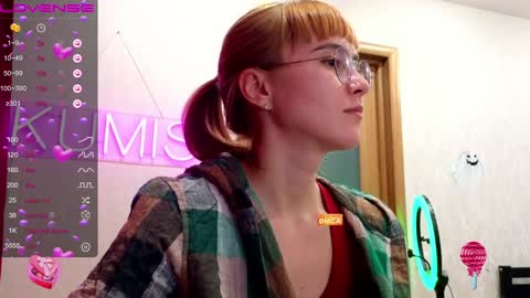 Snapshot of kumisgo chatting on 01.10.25 kumisgo online show from 01.10.25