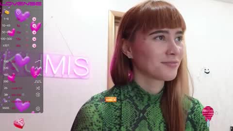 Snapshot of kumisgo chatting on 10.15.25 kumisgo online show from 10.15.25