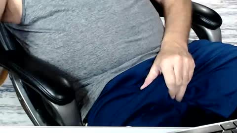 Snapshot of kwib34 chatting on 09.27.25 kwib34 online show from 09.27.25