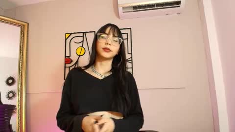 Snapshot of kyaravlad chatting on 02.09.26 Kyara online show from 02.09.26