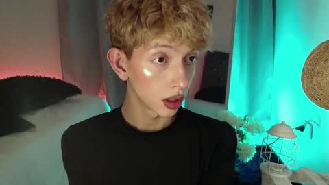 Snapshot of kyle__cooper chatting on 12.09.24 Kyle Cooper online show from 12.09.24