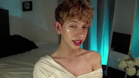 Snapshot of kyle__cooper chatting on 12.26.24 Kyle Cooper online show from 12.26.24