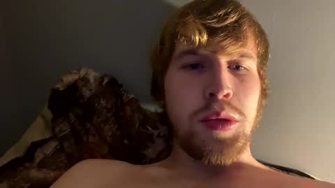 Snapshot of kylelovepussy69 chatting on 02.01.25 kylelovepussy69 online show from 02.01.25