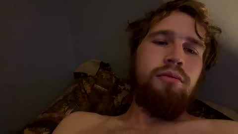 Snapshot of kylelovepussy69 chatting on 10.10.25 kylelovepussy69 online show from 10.10.25