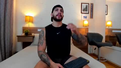 kylenorth_ online show from 10.05.25