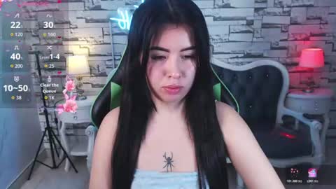 Snapshot of kylia_a chatting on 06.24.26 Kilya online show from 06.24.26