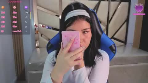 Snapshot of kylia_a chatting on 07.18.26 Kilya online show from 07.18.26