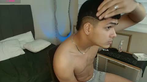 Snapshot of kyliam_big chatting on 06.29.26 Kyliam online show from 06.29.26