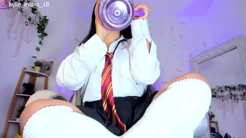 Kylie online show from 01.26.25