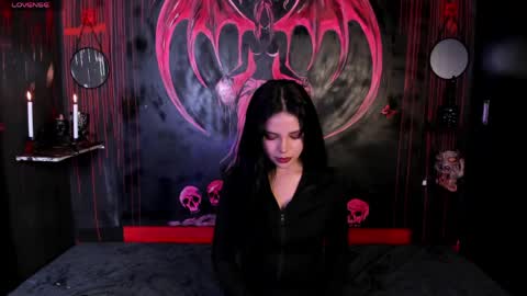 Snapshot of kylie_foxx1 chatting on 05.14.26 submissive demon Please help me to reach 500 thumbs up online show from 05.14.26