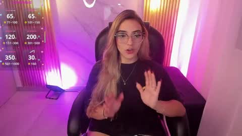 Snapshot of kylie_jones6 chatting on 04.16.26 KYLIE online show from 04.16.26