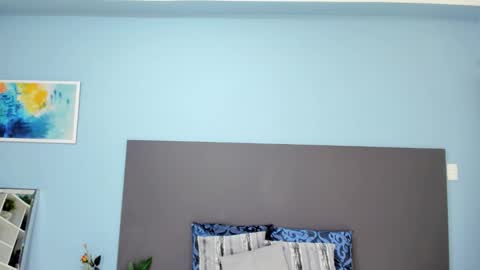 Kylie Reyes  online show from 10.21.25