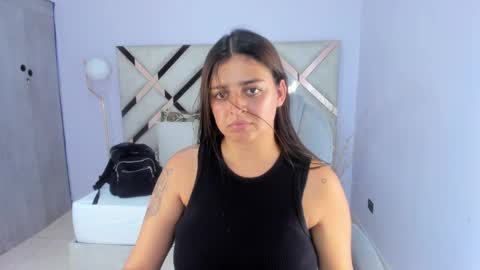 Snapshot of kylie_reyes chatting on 06.01.26 Kylie Reyes online show from 06.01.26
