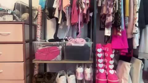 Snapshot of kylie_star30 chatting on 01.08.26 kylie_star30 online show from 01.08.26