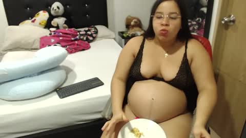 Snapshot of kylie_switch chatting on 09.17.25 Instagram Kylie switch followme buy lovense here online show from 09.17.25
