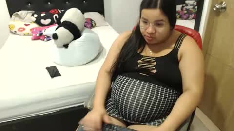 Snapshot of kylie_switch chatting on 11.20.25 Instagram Kylie switch followme buy lovense here online show from 11.20.25