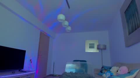 KYLIE online show from 01.31.25