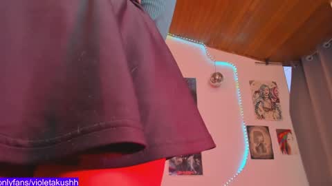 Snapshot of kyliekandy chatting on 06.08.26 online show from 06.08.26