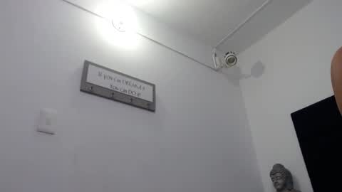 Kylie online show from 03.08.25