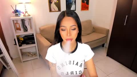 Snapshot of kyll_collins chatting on 02.24.25 kyll_collins online show from 02.24.25