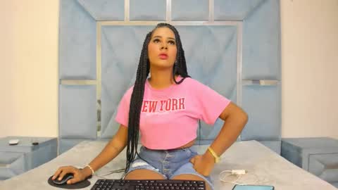 Snapshot of kymasm chatting on 02.14.26 kym online show from 02.14.26