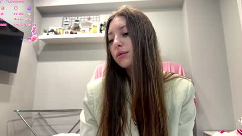 Snapshot of kymberlyrosenlof chatting on 06.12.26 Selena online show from 06.12.26