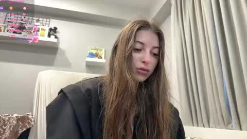 Snapshot of kymberlyrosenlof chatting on 06.27.26 Selena online show from 06.27.26