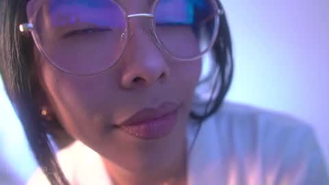 schedule 300 pm - 1100pm colombia time online show from 02.09.25