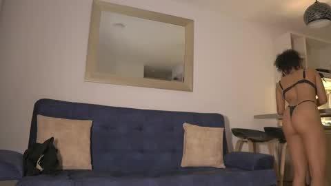 schedule 300 pm - 1100pm colombia time online show from 02.27.25