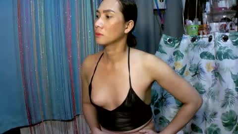 kyutshyne online show from 03.11.25