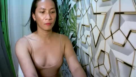 Snapshot of kyutshyne chatting on 04.18.26 kyutshyne online show from 04.18.26