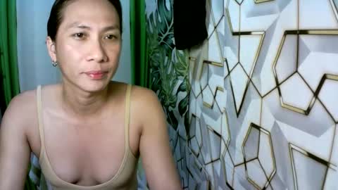 Snapshot of kyutshyne chatting on 04.20.26 kyutshyne online show from 04.20.26